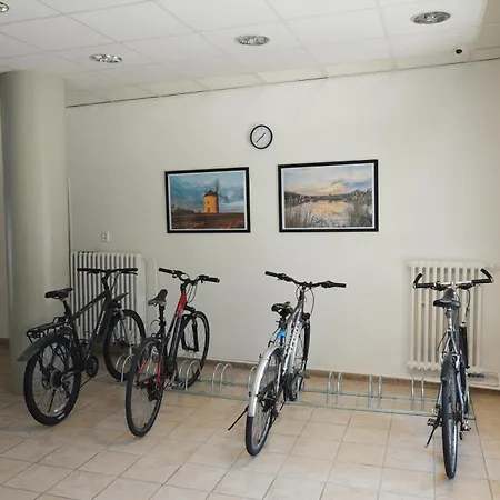 Morava 307 Safarikova 855 Hotel *