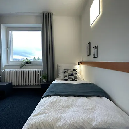 Morava 307 Safarikova 855 Hotel *