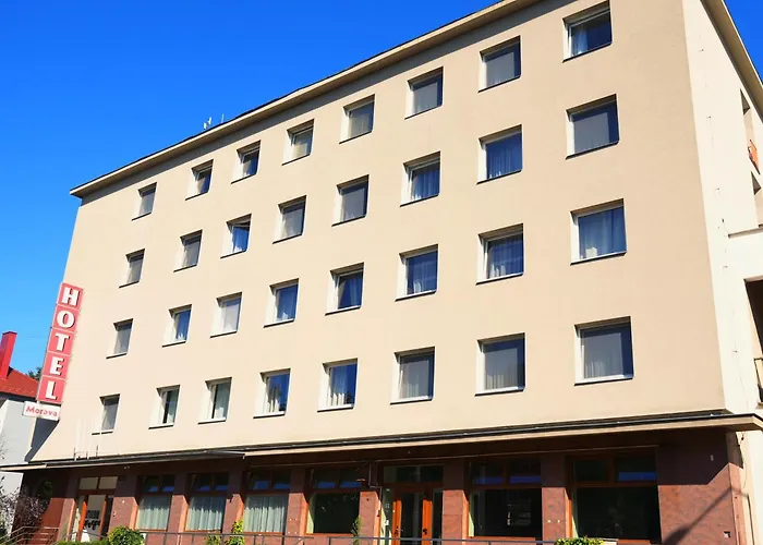 Hotel Morava 307 Safarikova 855